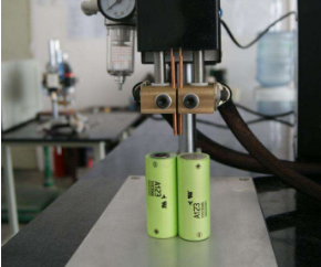 焊接靈活性能穩(wěn)定的電池點焊機如何實現(xiàn)？